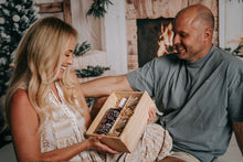 Load image into Gallery viewer, Blush Gin Gift Box &amp; Glass Set